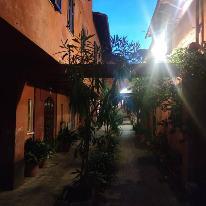 Julia Nel Cuore Di Trastevere Róma Kültér fotó